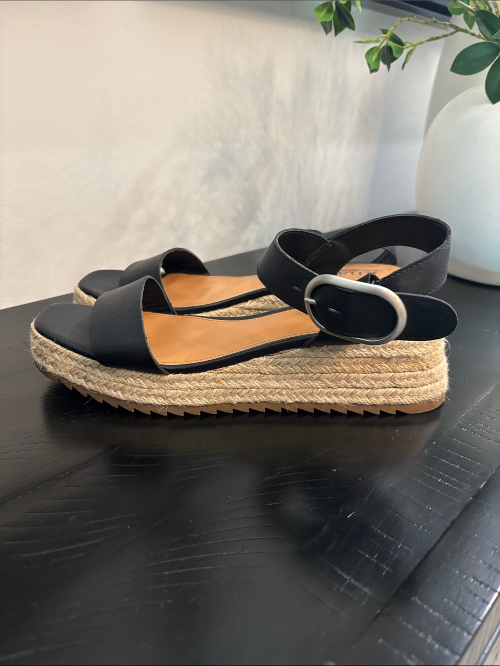 A.N.A. Shoes - Picture 2 of 6